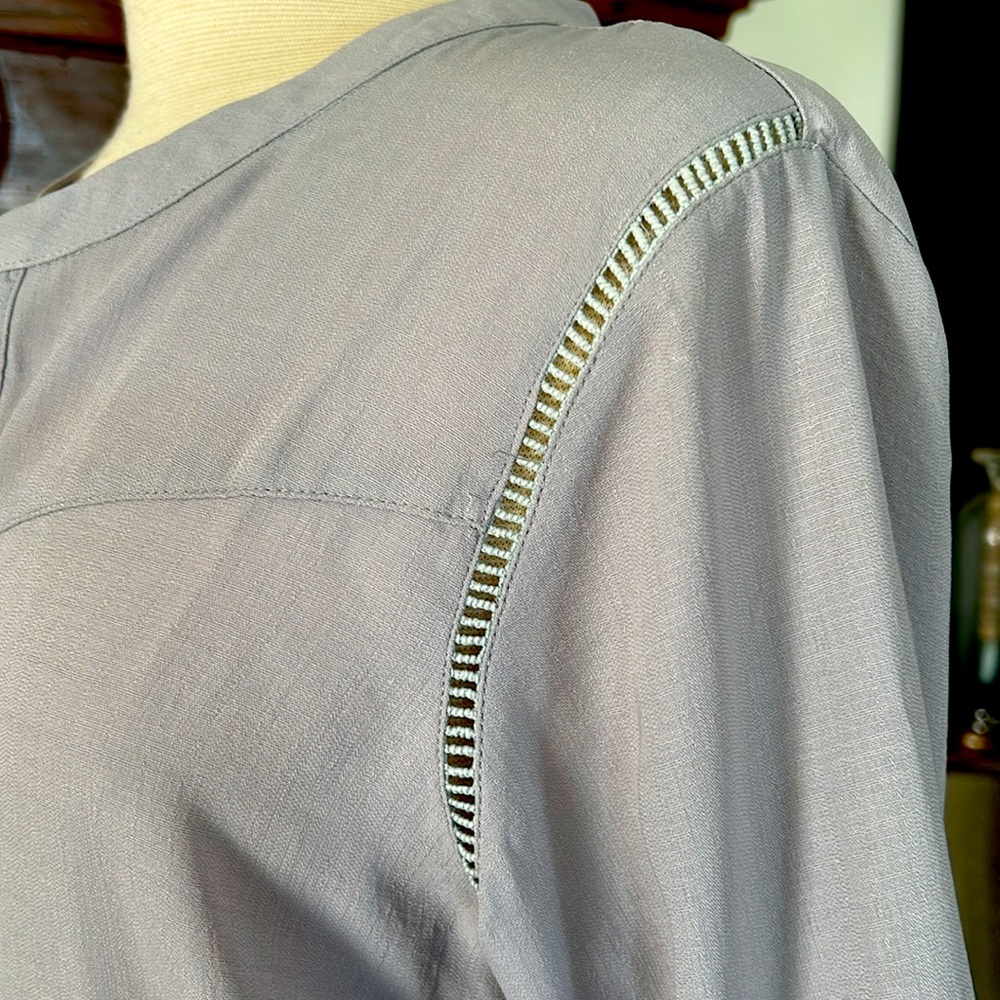 Grey button front top size XS/S new - Picture 4 of 5